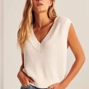 Abercrombie and fitch white sweater vest